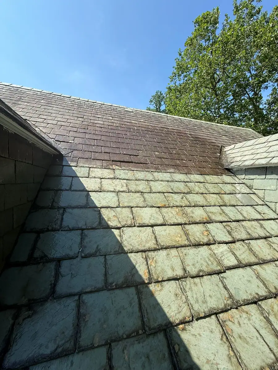 Roof surface during the cleaning process